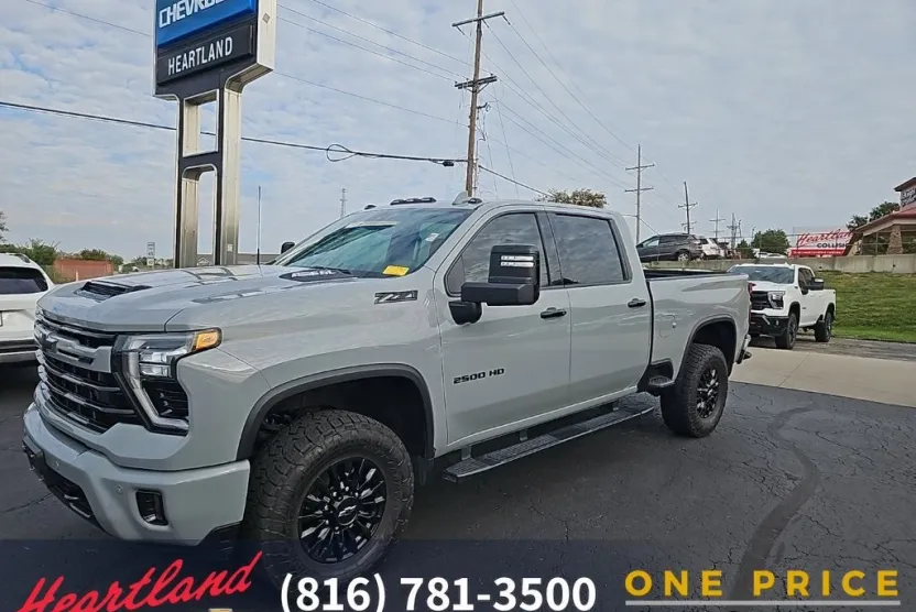 2024 Chevrolet Silverado 2500HD LTZ photo 1