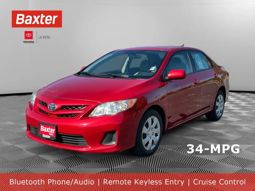 2012 Toyota Corolla LE photo 1
