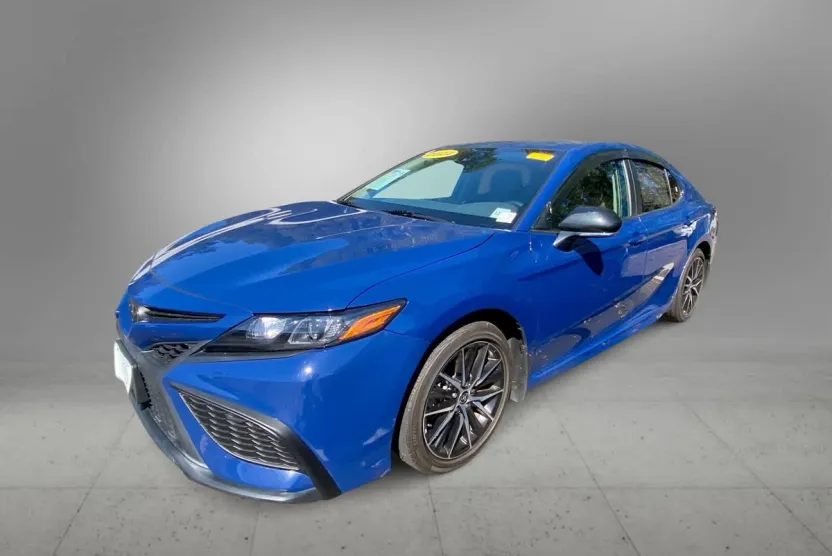 2024 Toyota Camry SE photo 1
