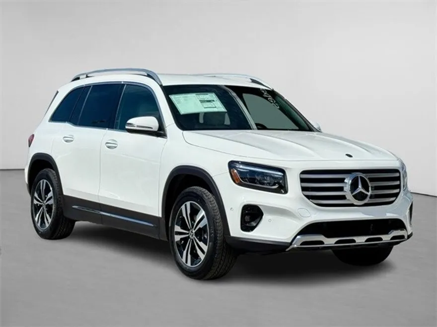 2025 Mercedes Benz GLB 250 4MATIC photo 1