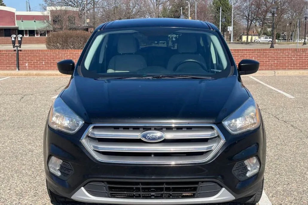 2017 Ford Escape SE photo 1