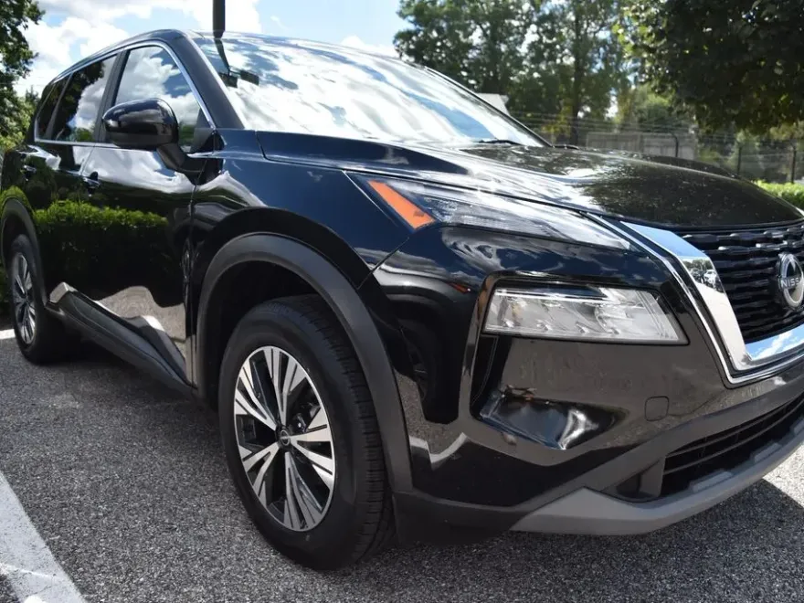2023 Nissan Rogue SV photo 1