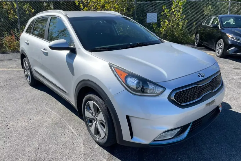 2018 Kia Niro Plug-In Hybrid LX photo 1