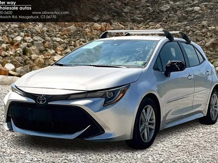 2022 Toyota Corolla SE photo 1