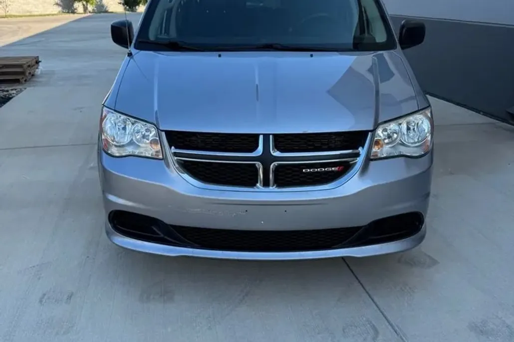 2018 Dodge Grand Caravan SE photo 1