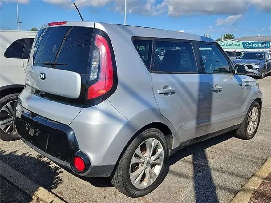 2016 Kia Soul Plus photo 1