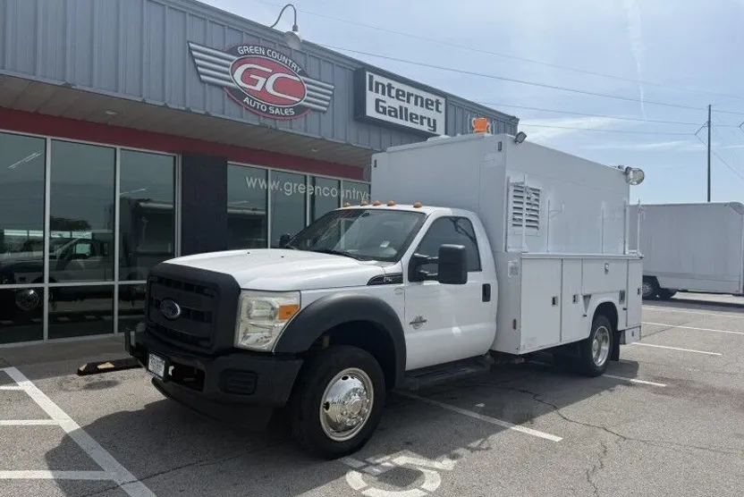 2013 Ford F-550 XL photo 1