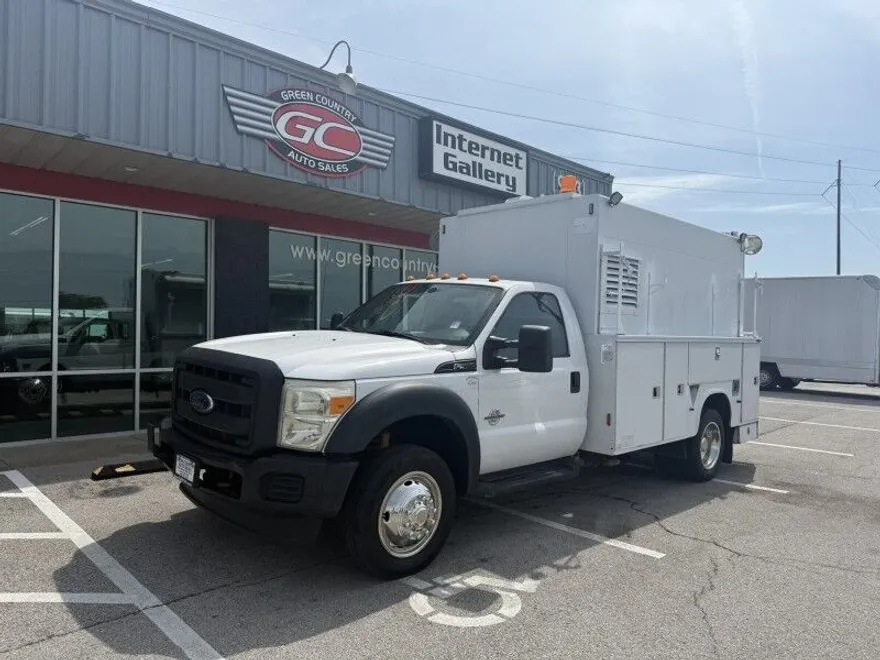 2013 Ford F-550 XL photo 1