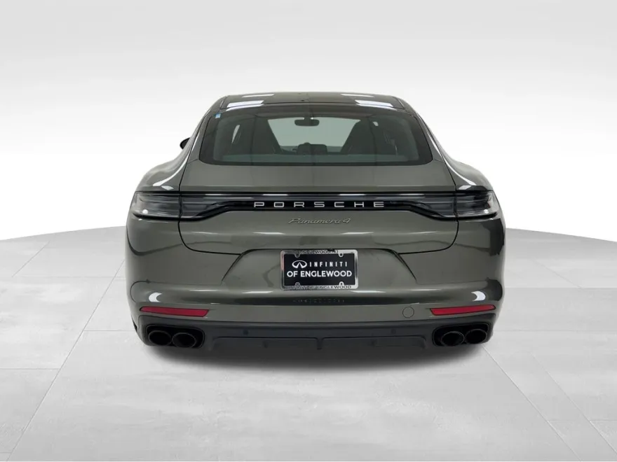 2023 Porsche Panamera 4 Platinum photo 6