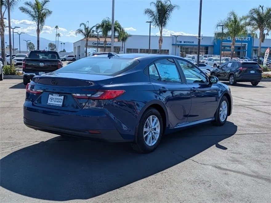 2025 Toyota Camry LE photo 1