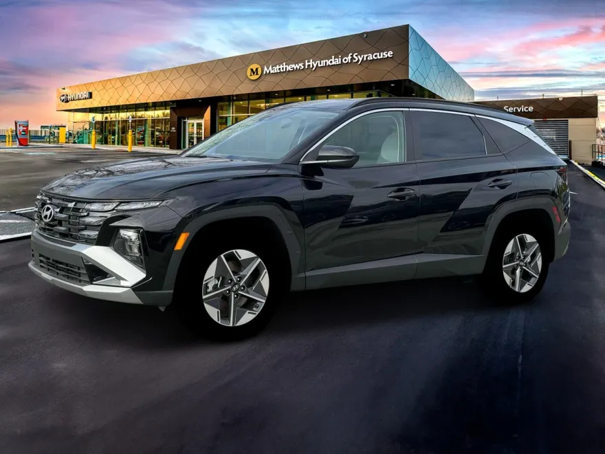 2025 Hyundai Tucson SEL photo 1