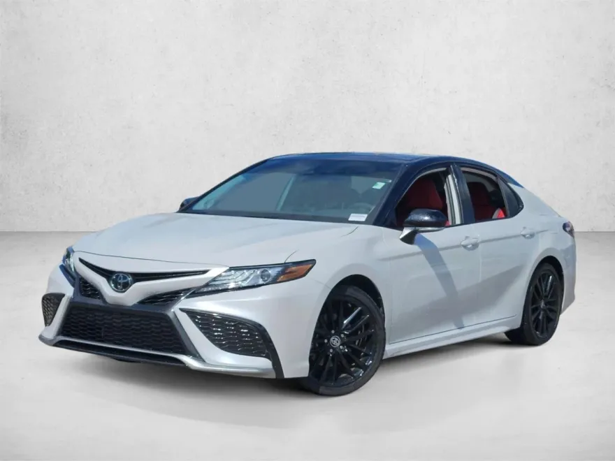 2023 Toyota Camry XSE photo 1