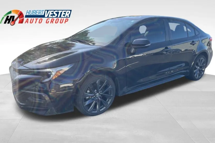 2023 Toyota Corolla SE photo 1
