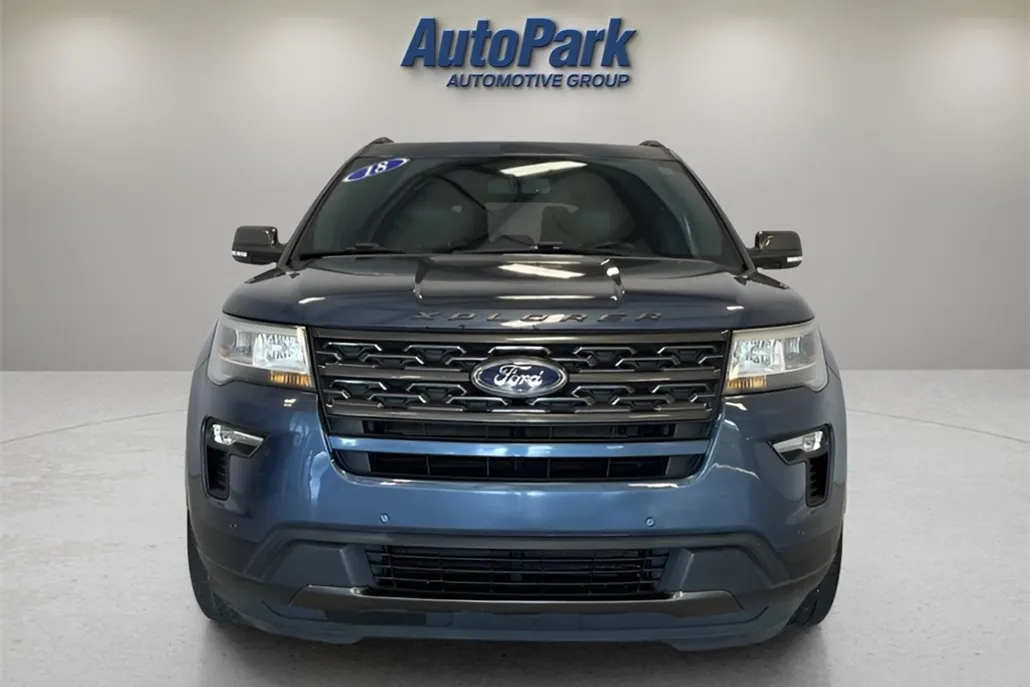 2018 Ford Explorer XLT photo 1