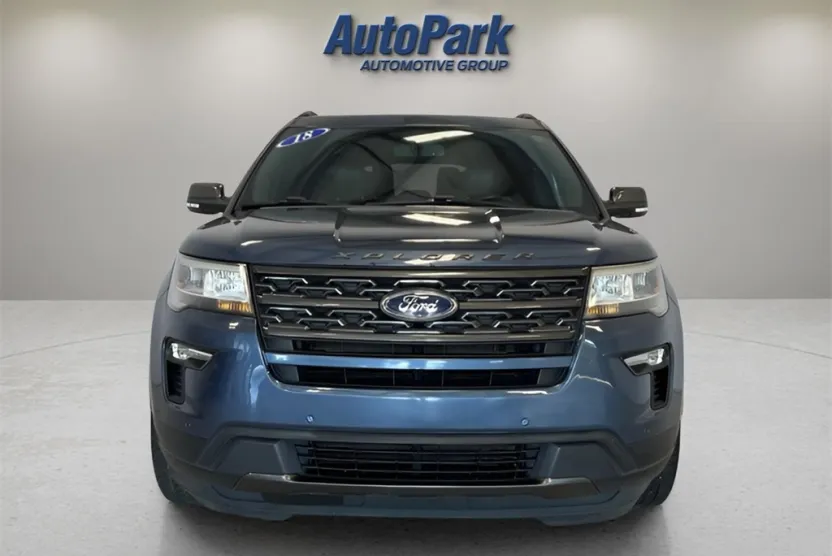2018 Ford Explorer XLT photo 1