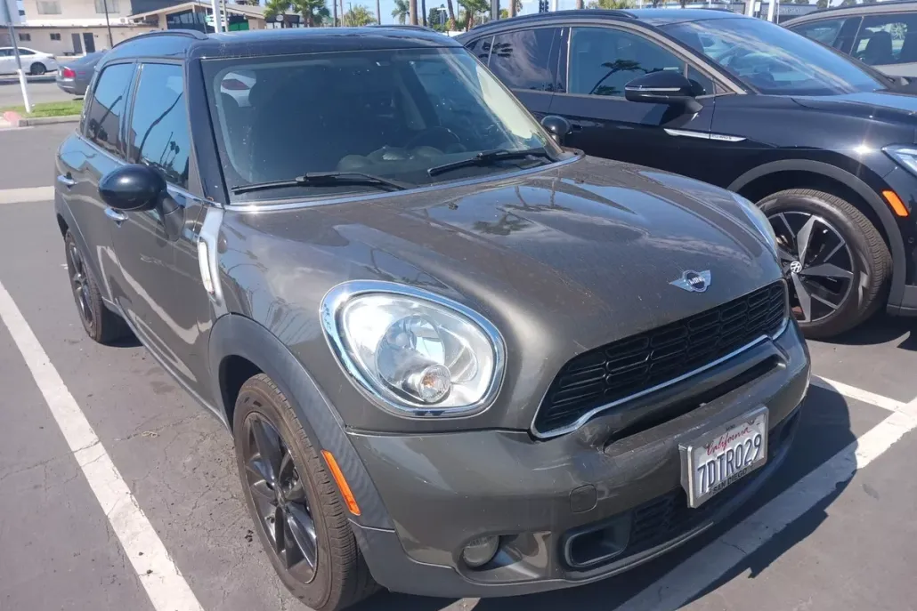 2014 Mini Countryman S photo 1