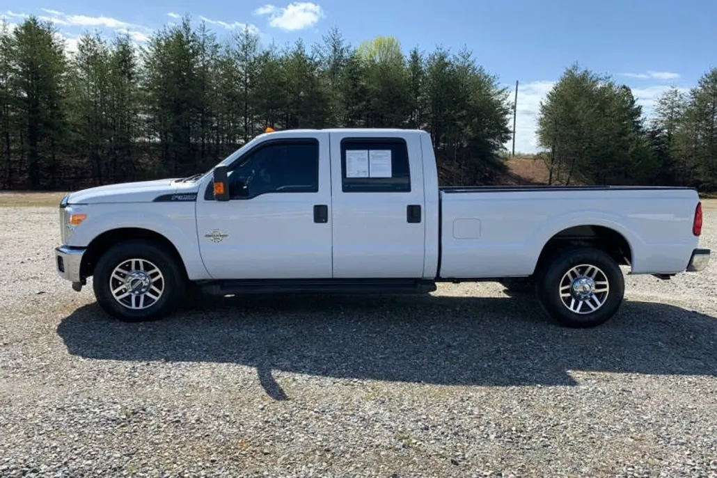 2016 Ford F-350 XLT photo 1