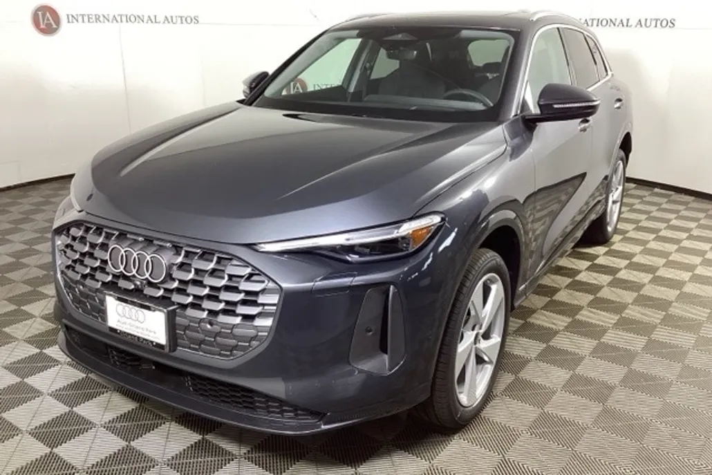 2025 Audi Q5 2.0T Premium Plus photo 1