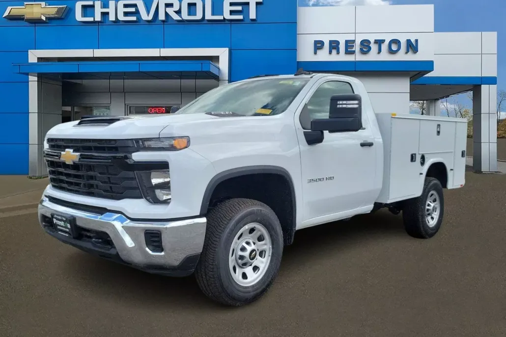 2024 Chevrolet Silverado 3500HD photo 1