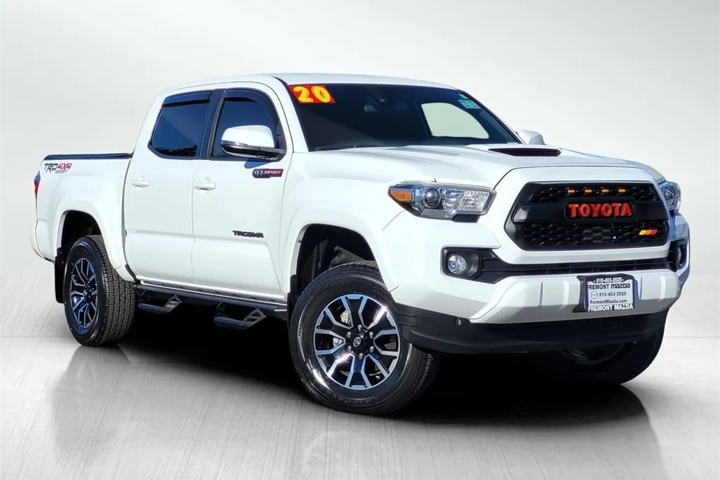 2020 Toyota Tacoma TRD Sport photo 1