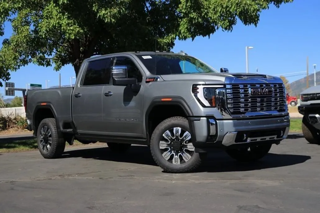 2025 Gmc Sierra 3500 HD Denali photo 1
