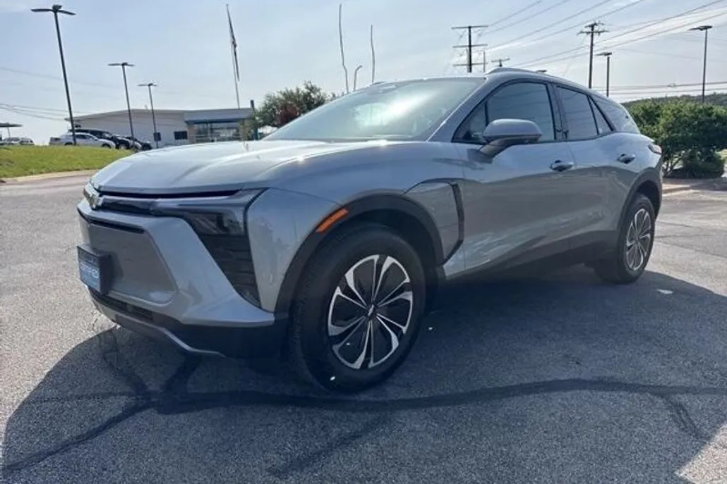 2024 Chevrolet Blazer EV photo 1