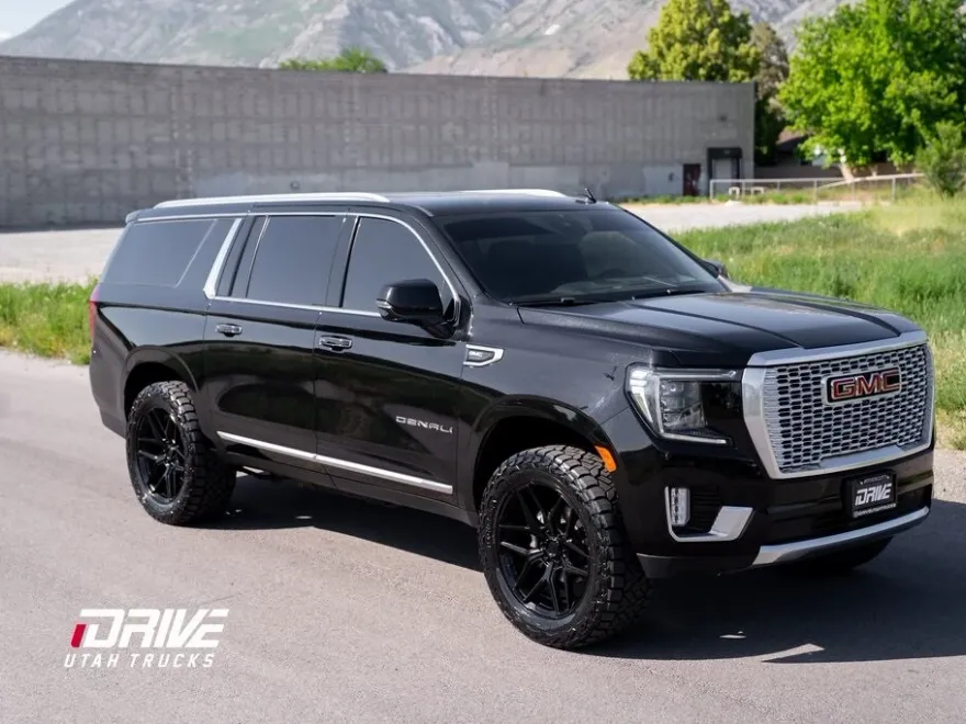 2023 Gmc Yukon XL Denali photo 1