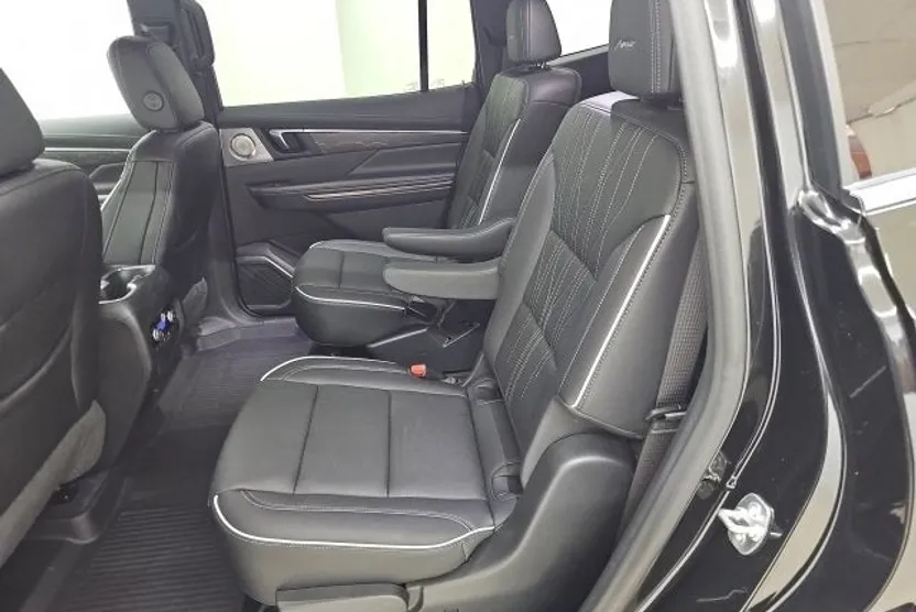 2025 Buick Enclave Avenir photo 1