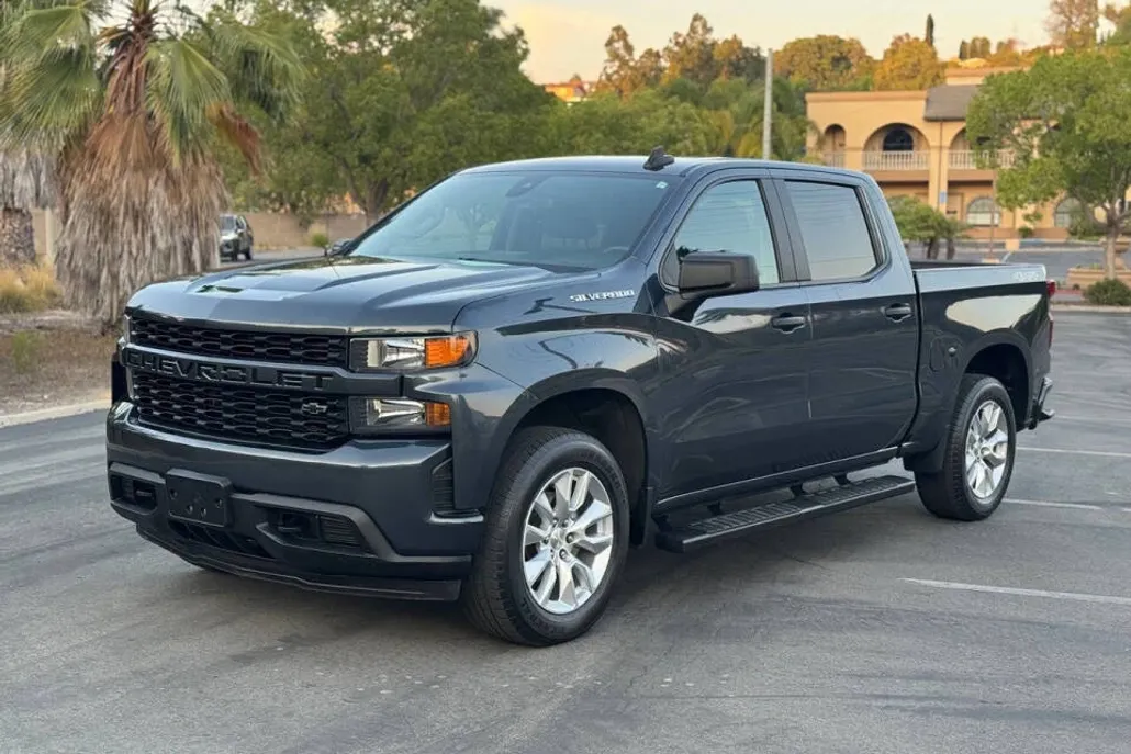 2021 Chevrolet Silverado 1500 Custom photo 1