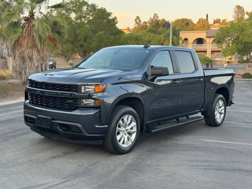 2021 Chevrolet Silverado 1500 Custom photo 1