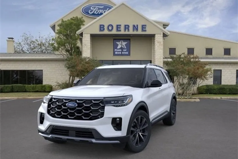 2025 Ford Explorer Platinum photo 1