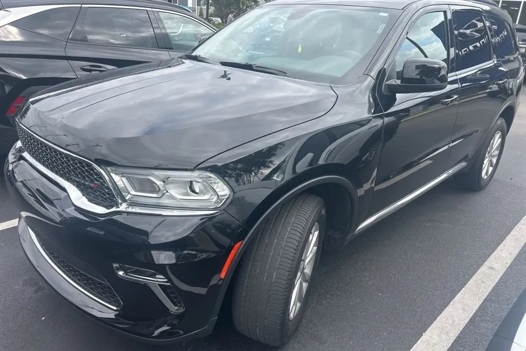 2022 Dodge Durango SXT photo 1