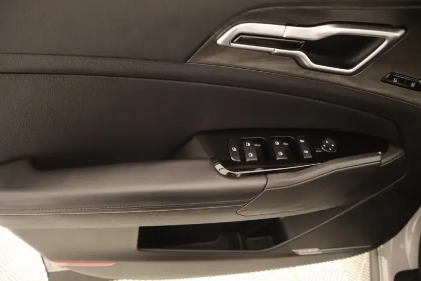 2024 Kia Sportage X-Pro photo 1