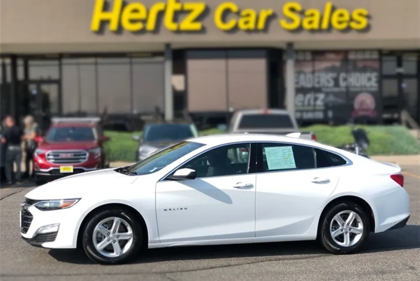 2024 Chevrolet Malibu 1LT photo 1