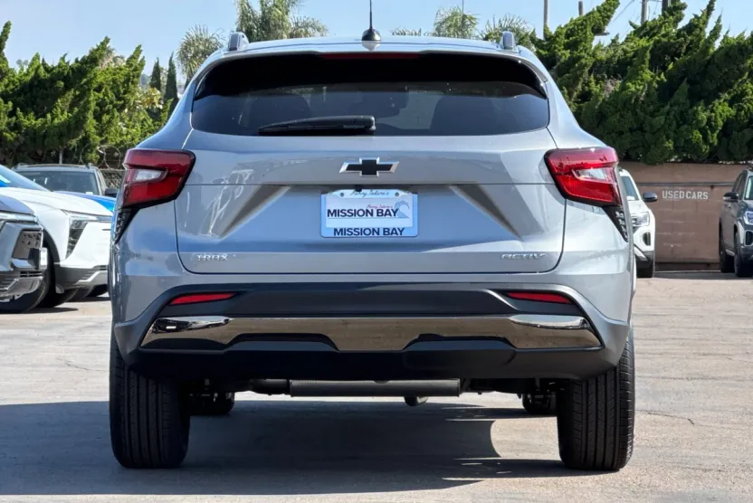2025 Chevrolet Trax ACTIV photo 1