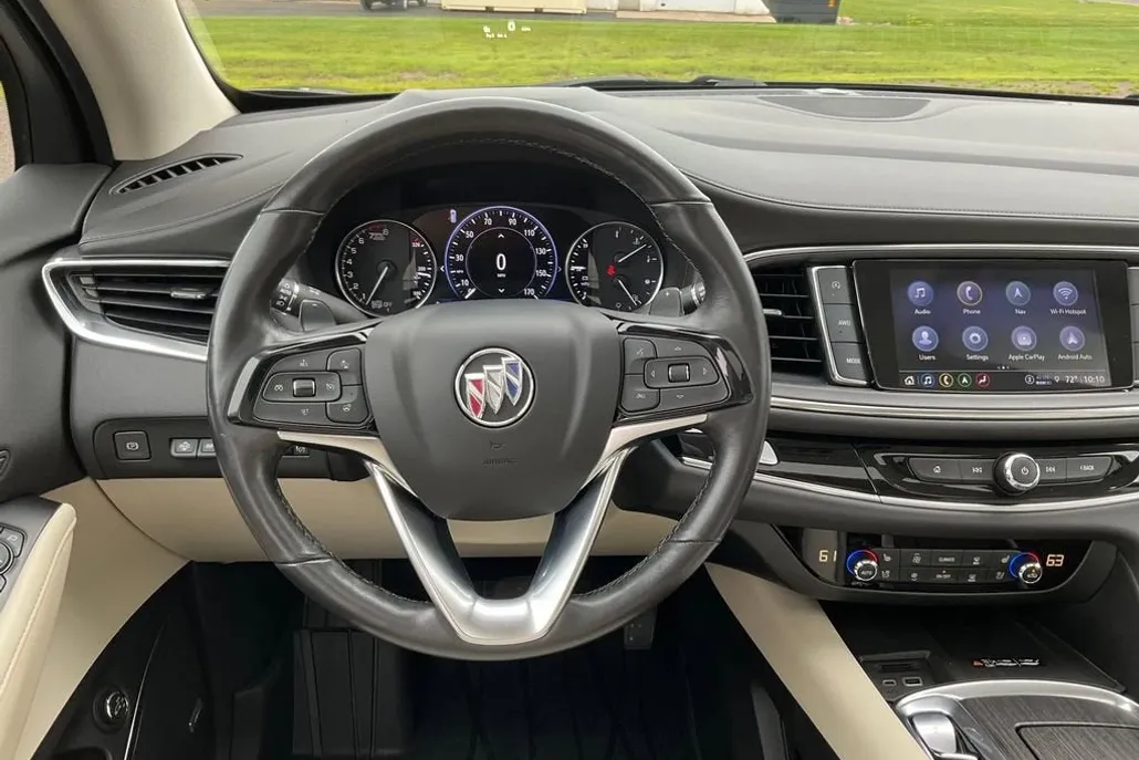 2023 Buick Enclave Avenir photo 1