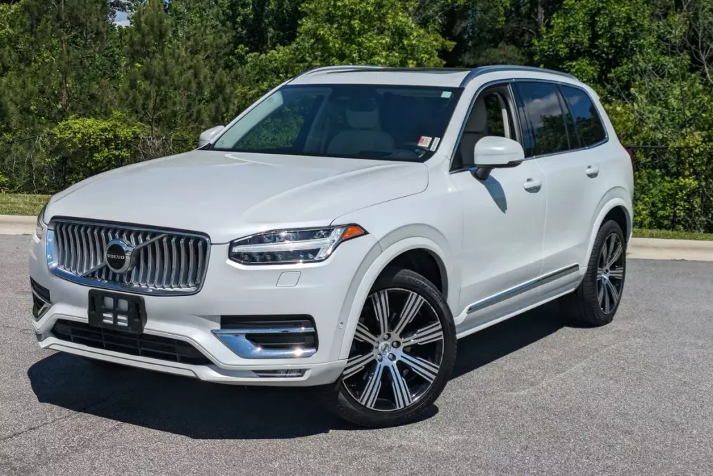 2023 Volvo XC90 Ultimate photo 1