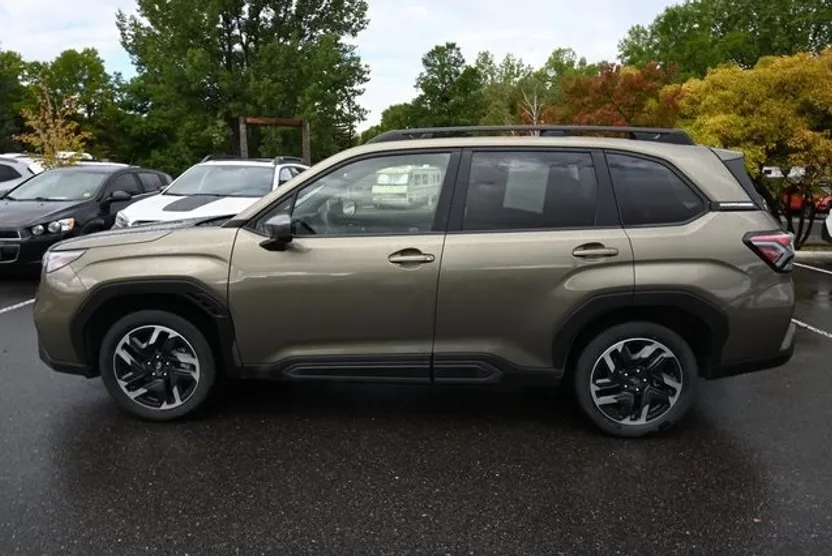 2025 Subaru Forester Limited photo 1