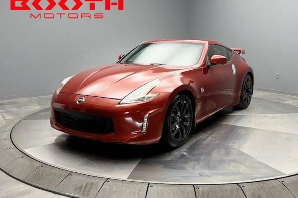 2016 Nissan 370Z photo 1