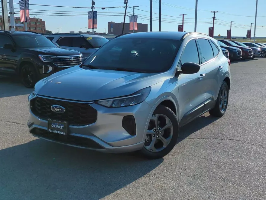 2023 Ford Escape photo 1