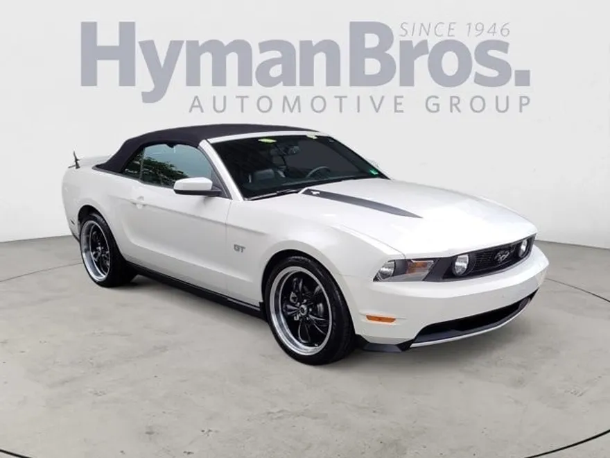 2010 Ford Mustang GT Premium Convertible photo 1