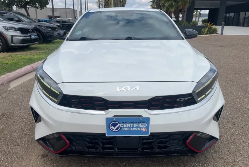 2023 Kia Forte GT photo 1