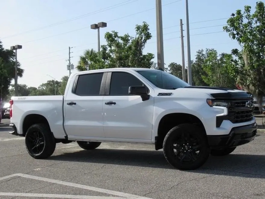 2024 Chevrolet Silverado 1500 LT Trail Boss photo 1