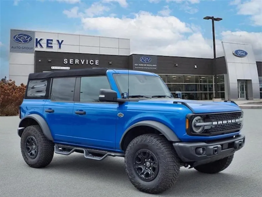 2023 Ford Bronco Wildtrak photo 1
