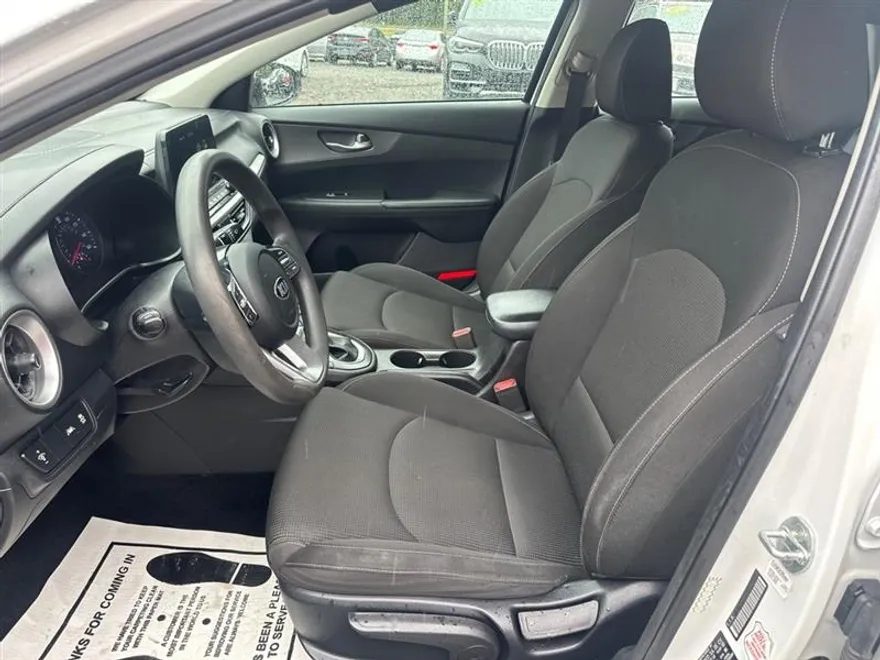 2021 Kia Forte FE photo 9
