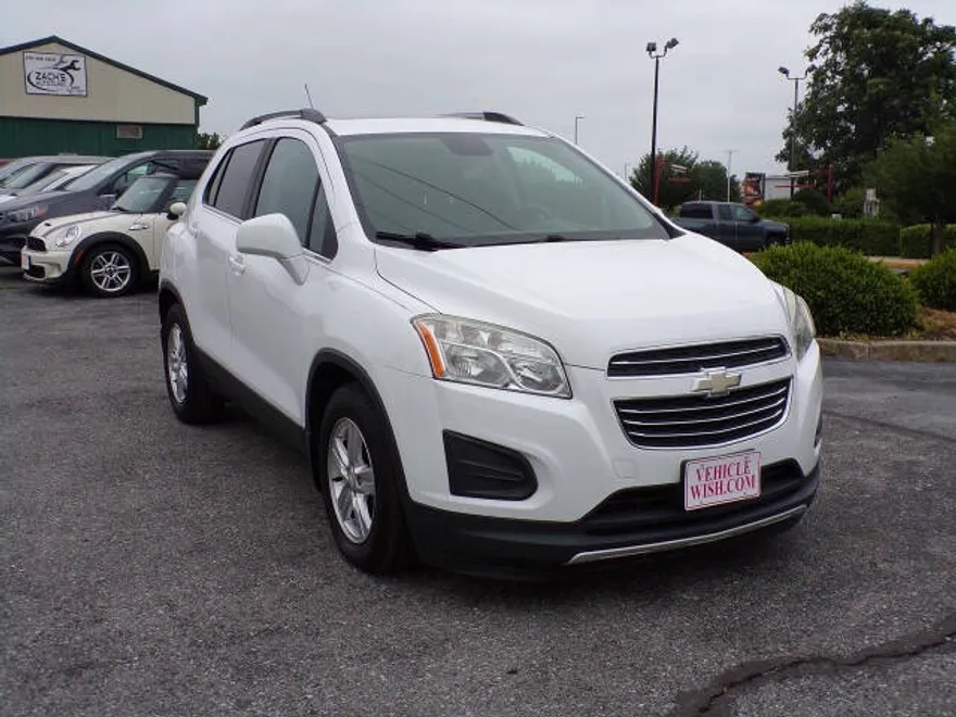 2016 Chevrolet Trax LT photo 1