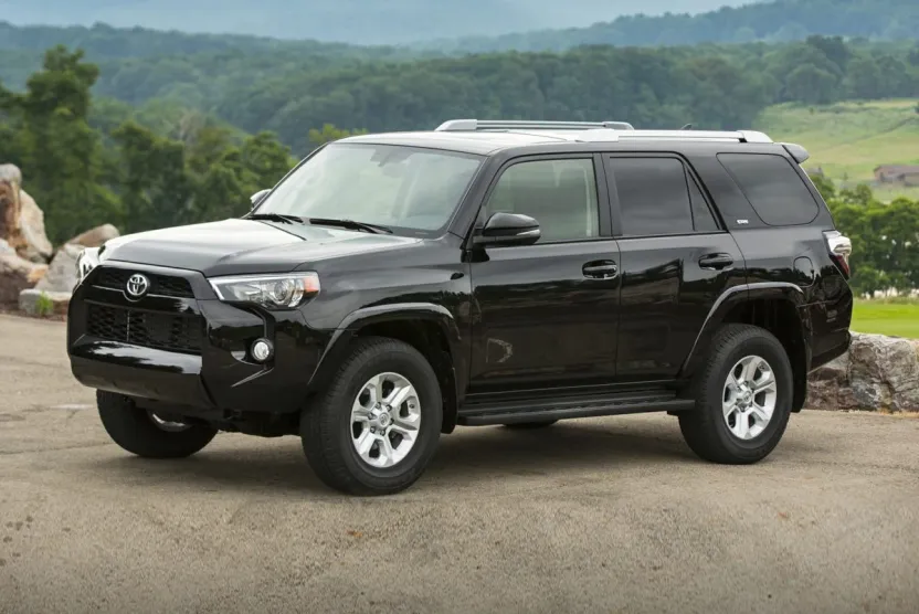 2019 Toyota 4Runner SR5 photo 1