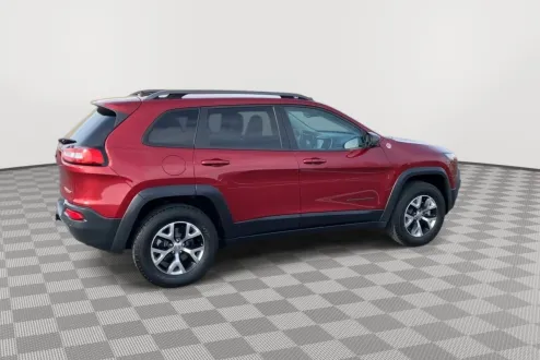 2017 Jeep Cherokee Trailhawk photo 2