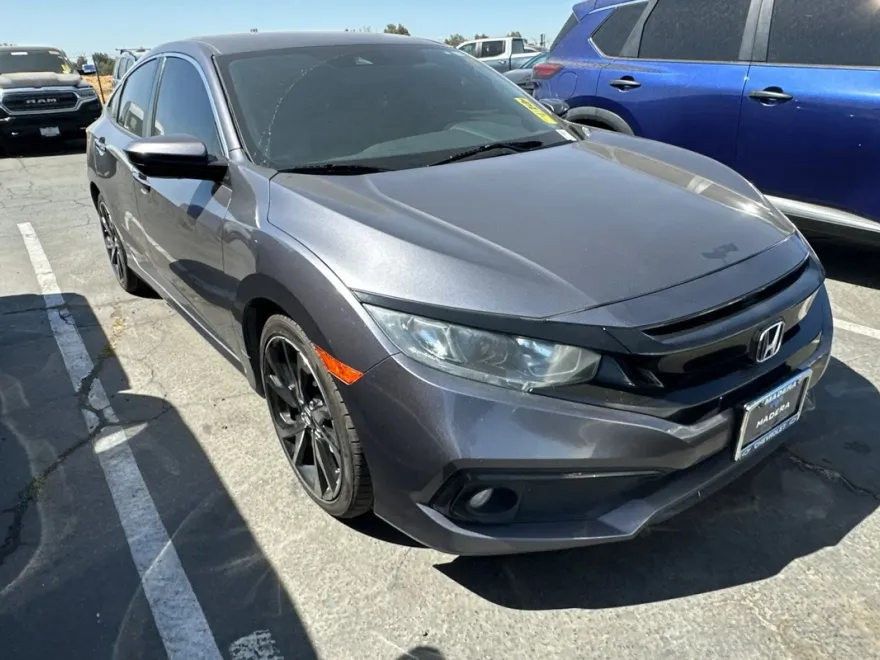 2019 Honda Civic Sport photo 1