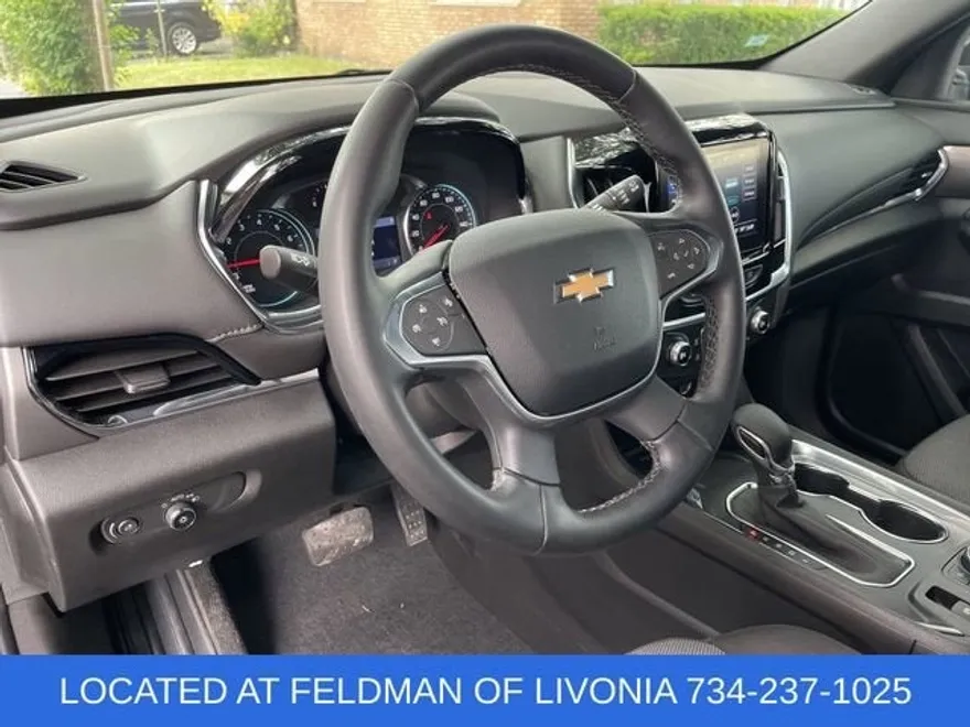 2023 Chevrolet Traverse Cloth photo 1